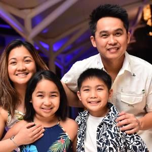 Meet your Posher, Ikelian-paul taylor